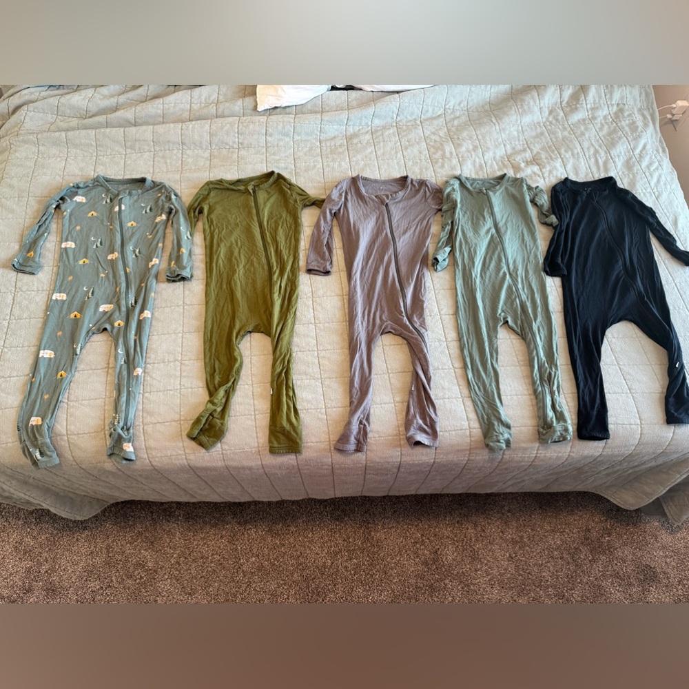 Kyte Baby Bundle 4T and one 3T